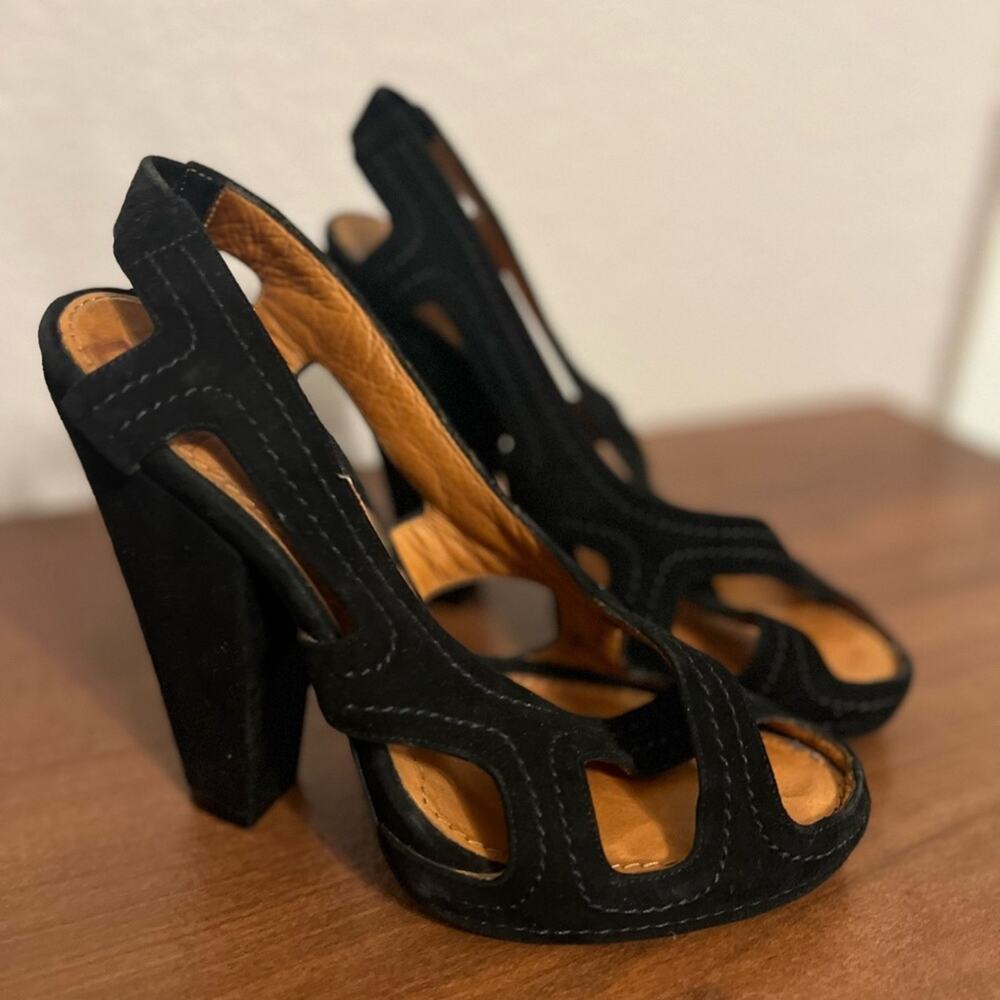 Women’s Givenchy Black Strappy Suede Open-Toe Heels Size 6 - Picture 1 of 8